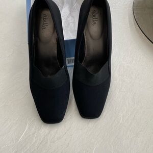 Black shoes size 8.5